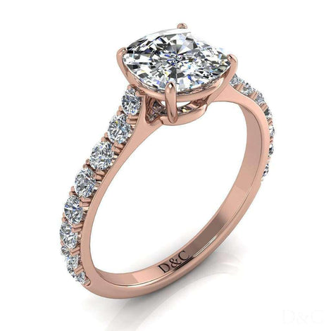 Anello di fidanzamento Rebecca con diamante taglio cuscino in oro rosa 1.40 carati