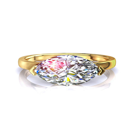 Bella anello di fidanzamento con diamante marquise in oro giallo 0.80 carati