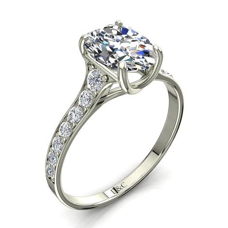 Cindirella Anello di fidanzamento con diamante ovale in oro bianco 1.80 carati