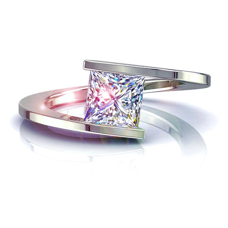 Anello di fidanzamento Arabella con diamante Princess in oro bianco 0.60 carati