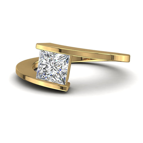 Arabella anello di fidanzamento con diamante principessa in oro giallo 0.70 carati