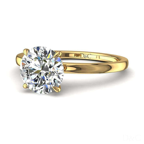 Bella anello di fidanzamento con diamante tondo da 0.40 carati in oro giallo