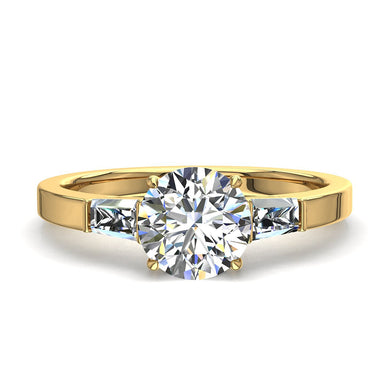 Diamante tondo solitario e diamanti trapezoidali 0.60 carati Enea I / SI / Oro giallo 18 carati