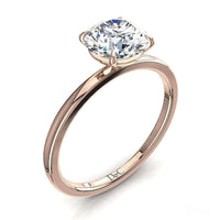 Bellissimo anello in oro rosa 0.80 carati con diamanti rotondi