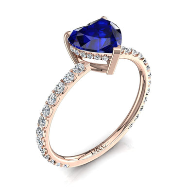 情人节心形蓝宝石和圆形钻石 0.80 克拉订婚戒指
