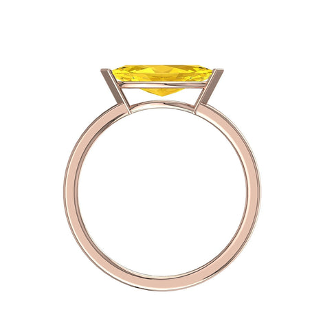 Bellissimo anello di fidanzamento con zaffiro giallo marquise in oro giallo 0.40 carati