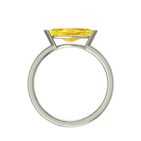 Bellissimo anello marquise in oro bianco 0.60 carati con zaffiro giallo