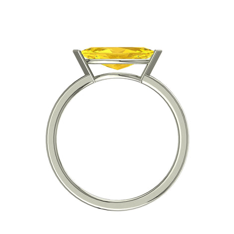 Bellissimo anello marquise in oro bianco 0.70 carati con zaffiro giallo