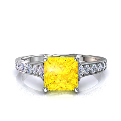 Bague saphir jaune princesse et diamants ronds 0.60 carat Cindirella A / SI / Or Blanc 18 carats
