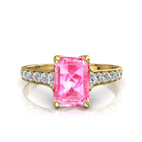 Anello di fidanzamento Cindirella in oro giallo 0.80 carati con zaffiro rosa smeraldo e diamanti tondi