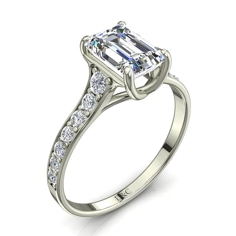 Cindirella Anello di fidanzamento con diamante smeraldo in oro bianco 0.60 carati