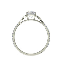 Anello di fidanzamento Angela in oro bianco 1.00 carati con diamante e smeraldo