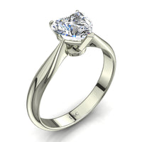 Anello di fidanzamento Elodie in oro bianco 0.60 carati con diamante a cuore