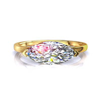 Bellissimo anello marquise in oro giallo 0.30 carati con diamanti