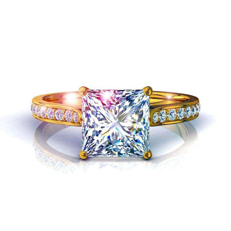 Anello di fidanzamento con diamante principessa Ganna in oro giallo 1.70 carati