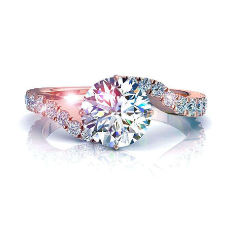 Anello di fidanzamento Adriana con diamante tondo da 0.70 carati in oro rosa