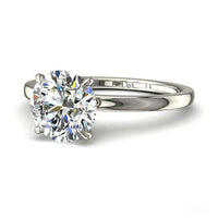 Bella anello di fidanzamento con diamante rotondo in oro bianco 1.50 carati