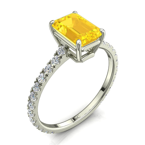 Anello di fidanzamento Zaffiro giallo smeraldo e diamanti tondi Jenny in oro bianco 0.60 carati