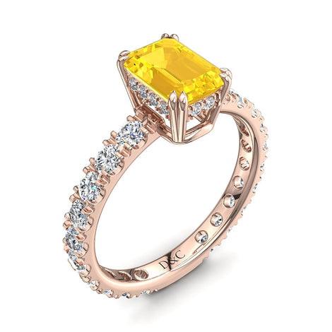 Valentina Anello di fidanzamento con smeraldo zaffiro giallo e diamanti tondi oro rosa 2.20 carati
