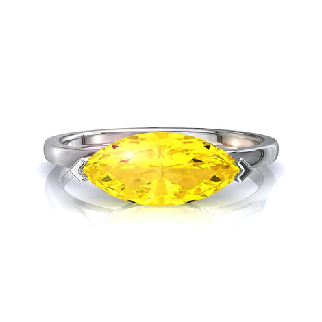 Bellissimo anello marquise in oro bianco 1.00 carati con zaffiro giallo