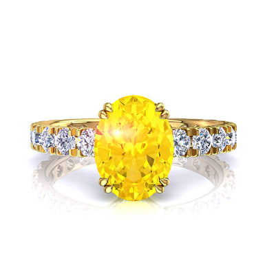 Anello di fidanzamento Valentina con zaffiro giallo ovale da 1.50 carati e diamante rotondo A/SI/oro giallo 18 carati