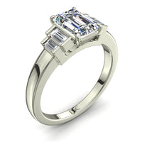 Alessia Anello di fidanzamento con diamante Smeraldo 1.20 carati in oro bianco