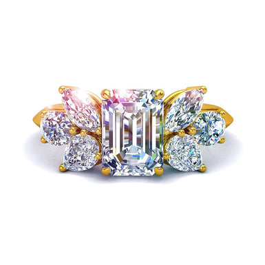 Solitaire Lucie bague diamant Émeraude et diamants marquises et diamants ovales et diamants poires 1.30 carat I / SI / Or Jaune 18 carats