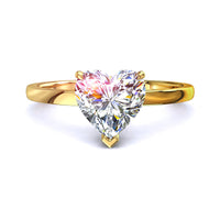Bellissimo anello in oro giallo 0.60 carati con diamante a cuore