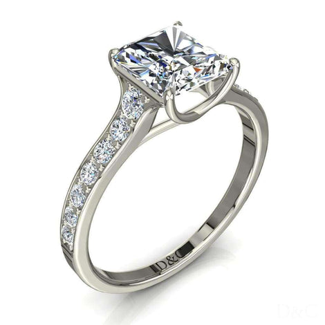 Cindirella Anello di fidanzamento con diamante radiante in oro bianco 0.80 carati