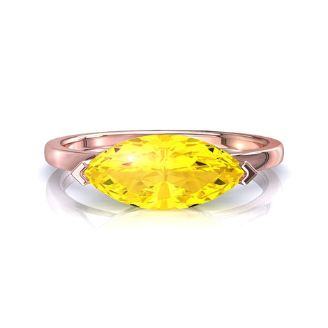 Bellissimo anello marquise in oro giallo 0.30 carati con zaffiro giallo
