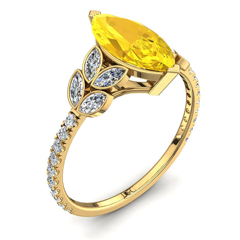 Solitario Angela in oro giallo 1.10 carati con zaffiro giallo marquise e diamanti marquise