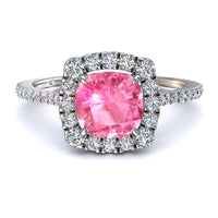 Anello di fidanzamento Alida in oro bianco 1.30 carati con zaffiro rosa cuscino e diamanti tondi
