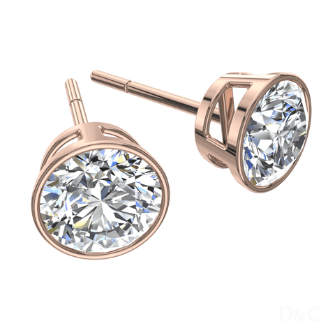 Alambra 0.70 carat round diamond earrings Alambra round diamond earrings DCGEMMES