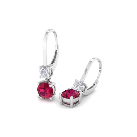 Orecchini Perla con rubino tondo 0.70 carati e diamanti tondi Orecchini Perla con rubino tondo e diamanti tondi DCGEMMES